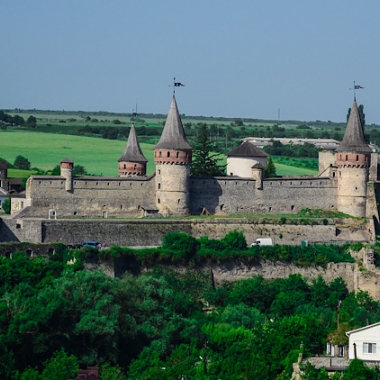 Тур у Меджибізький Замок + Кам'янець-Подільський на 4 дні