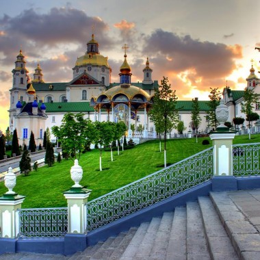 Тур в Почаев из Киева