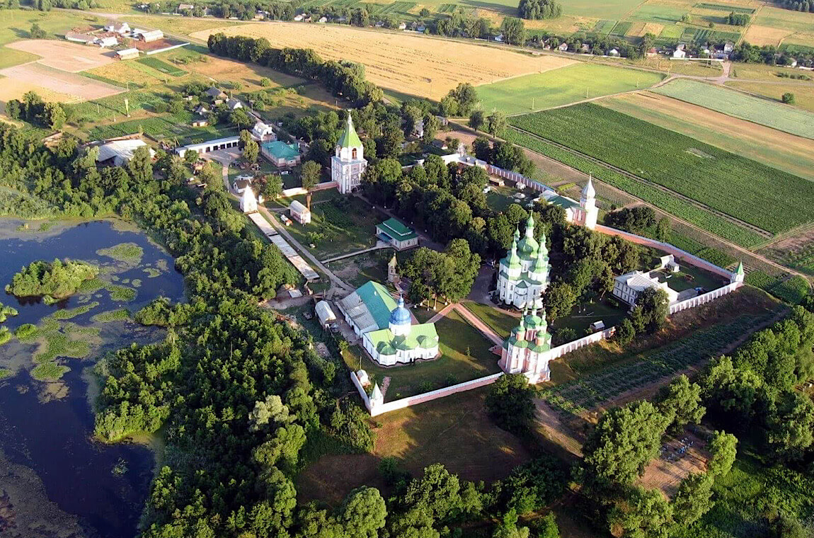 Картинка густинчский свято-троицкий монастырь