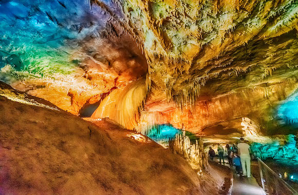 Картинка экскурсия в пещеру Прометея