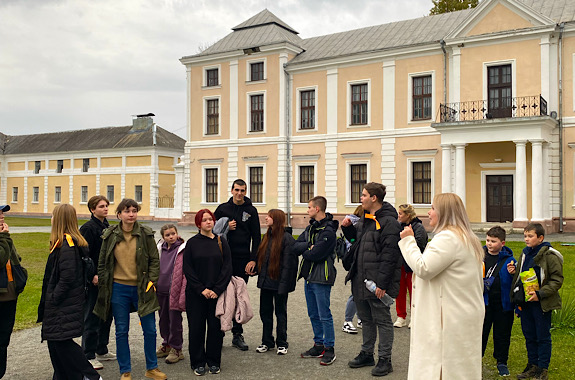 Картинка палац вишневськиз
