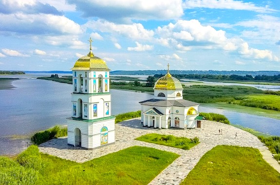 Фото як дістатися до затопленої церкви