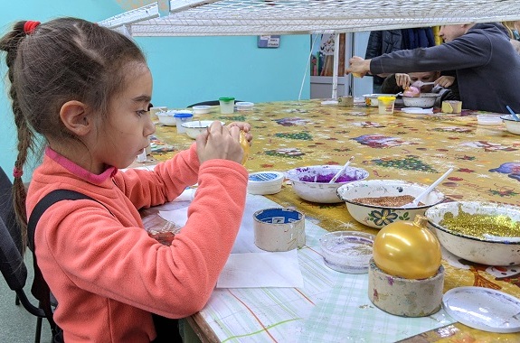Картинка поїздка на фабрику іграшок з Харкова
