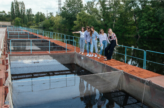 Картинка экскурсия на Осетровую ферму