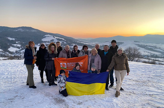 Картинка джипы на гору гемба