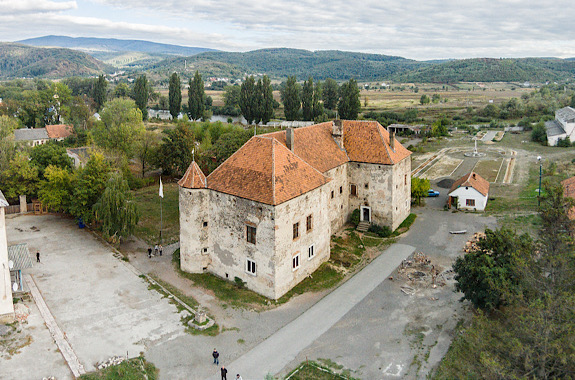Картинка замок сент миклош
