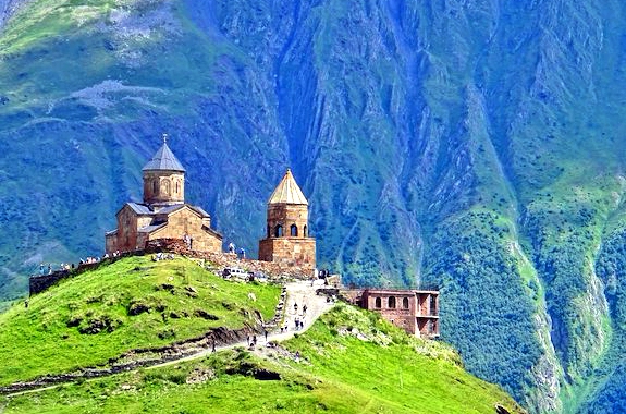 Фото экскурсия в Троицкую церковь в Гергети