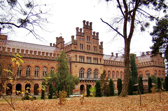 Экскурсия в Черновцы осенью