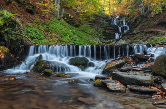 Водопады на Закарпатье осенью