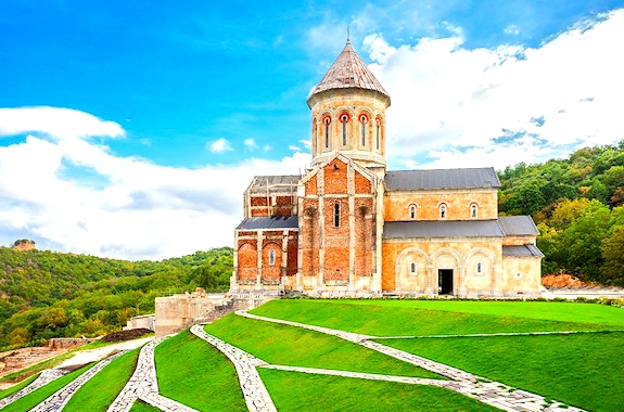 Фото поездка в женский монастырь в Бодбе